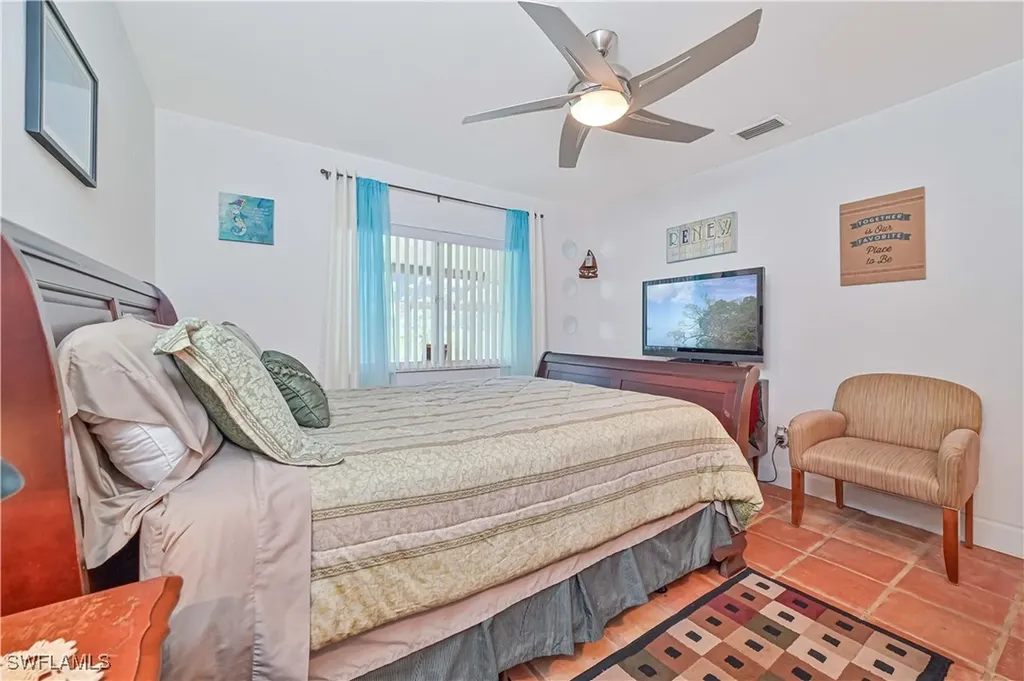 2222 NE 22nd Avenue Cape Coral FL 33909