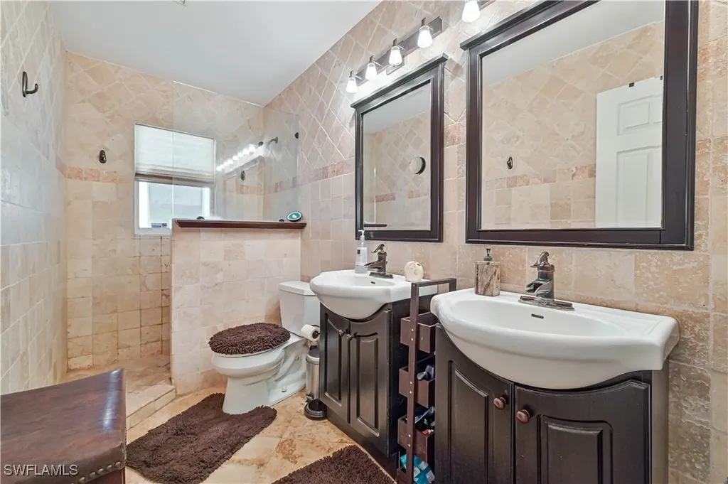 2222 NE 22nd Avenue Cape Coral FL 33909