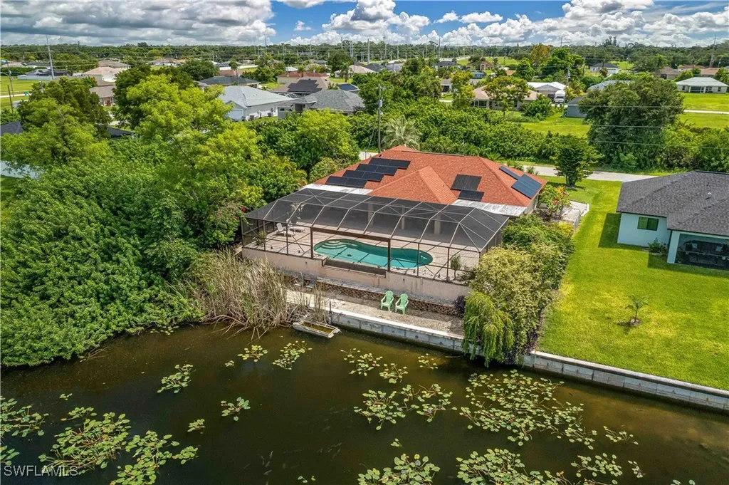 2222 NE 22nd Avenue Cape Coral FL 33909