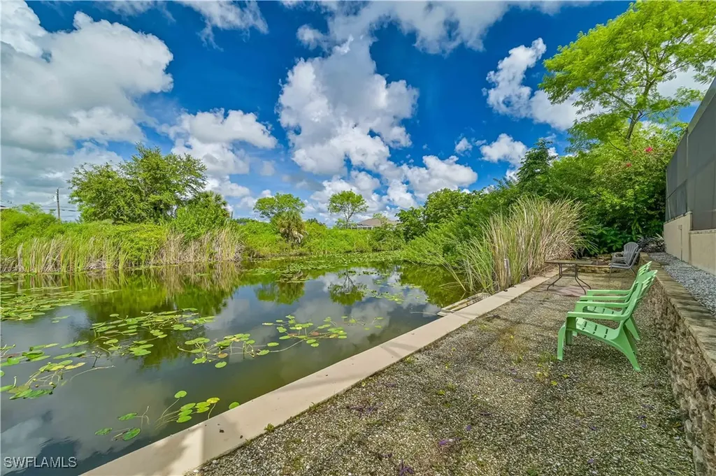 2222 NE 22nd Avenue Cape Coral FL 33909