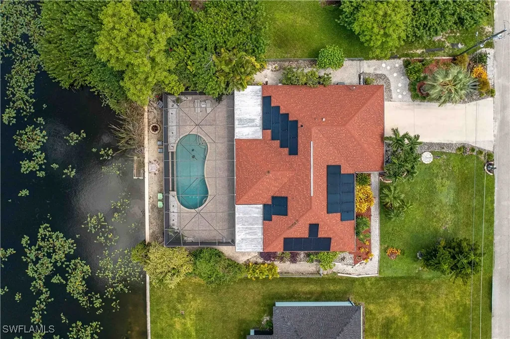 2222 NE 22nd Avenue Cape Coral FL 33909