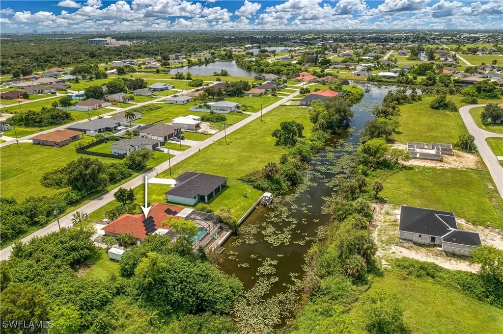 2222 NE 22nd Avenue Cape Coral FL 33909