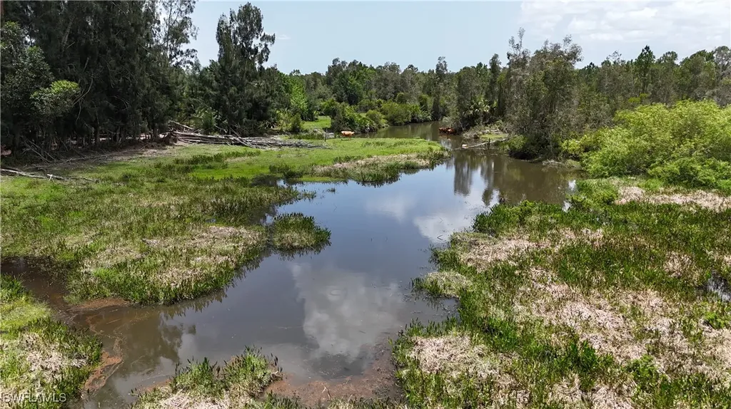 21081 Granville Road Fort Myers FL 33917