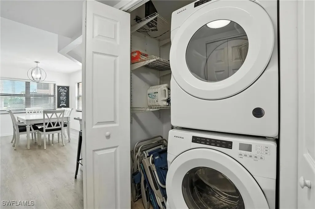 1506 Mainsail Drive Naples FL 34114