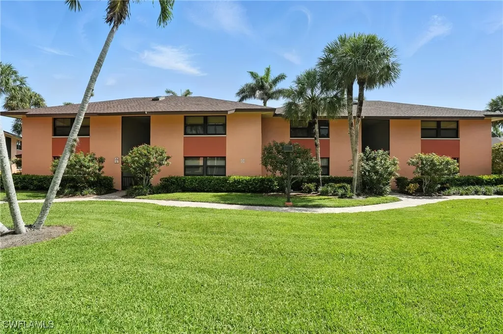 1506 Mainsail Drive Naples FL 34114