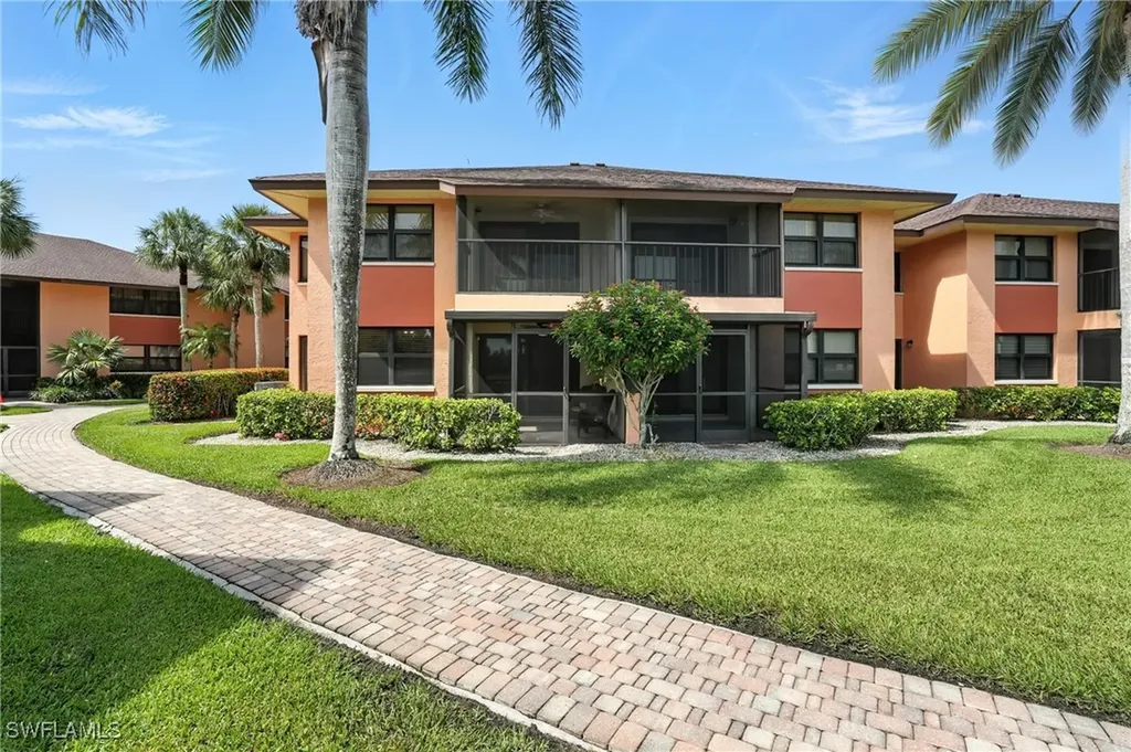 1506 Mainsail Drive Naples FL 34114