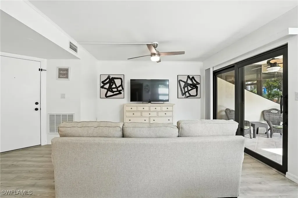 1506 Mainsail Drive Naples FL 34114