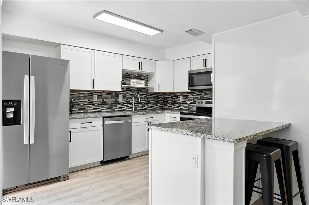 1506 Mainsail Drive Naples FL 34114