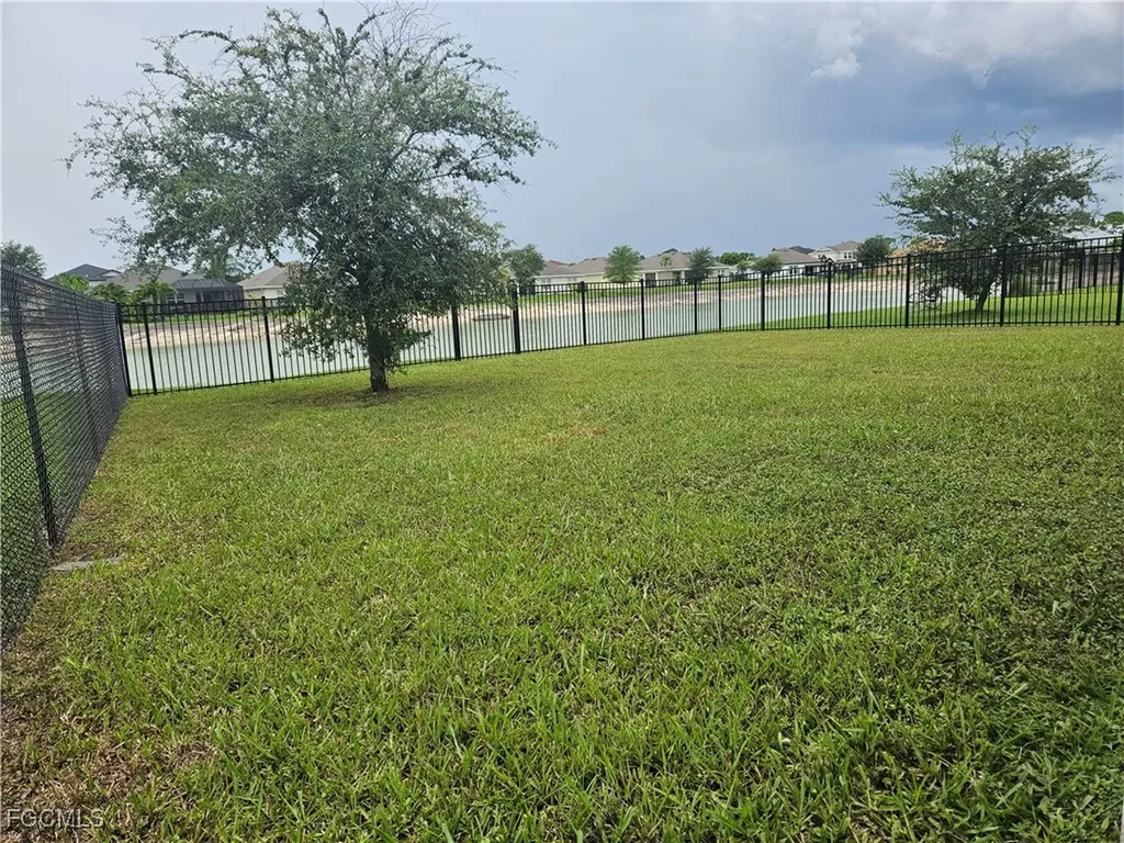 10517 Canal Brook Lane Lehigh Acres FL 33936