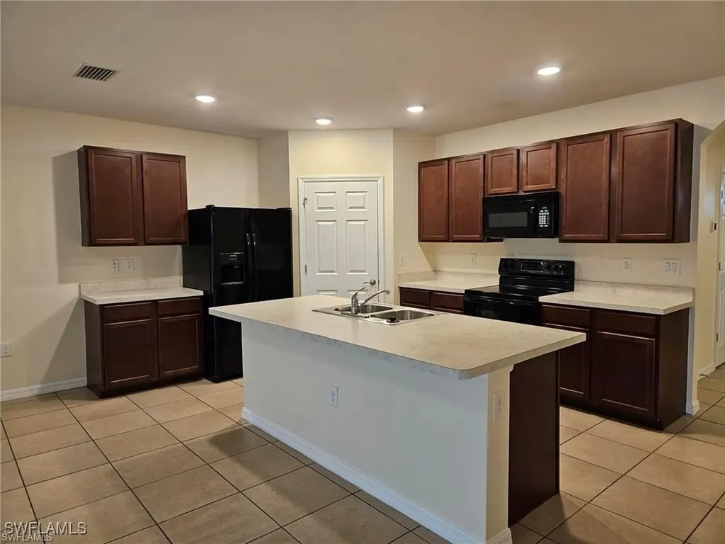 10517 Canal Brook Lane Lehigh Acres FL 33936