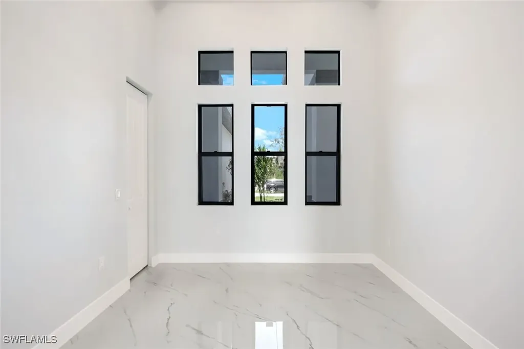 1613 NW 39th Avenue Cape Coral FL 33993