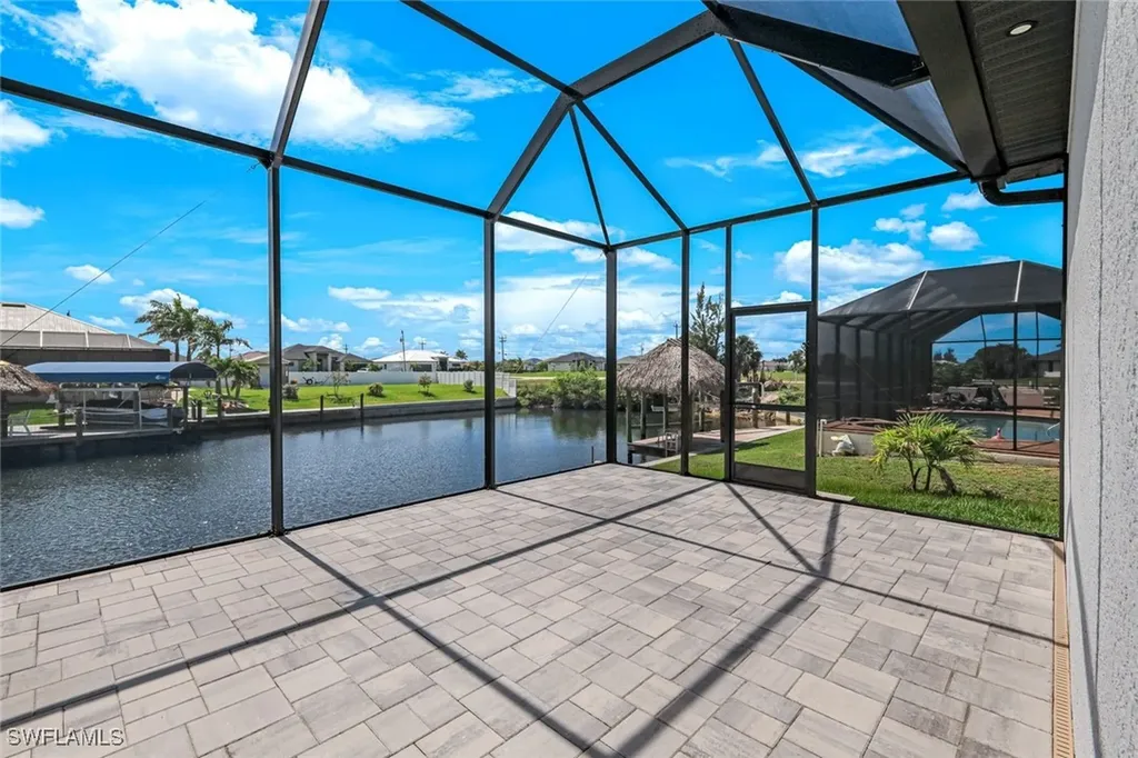 1613 NW 39th Avenue Cape Coral FL 33993
