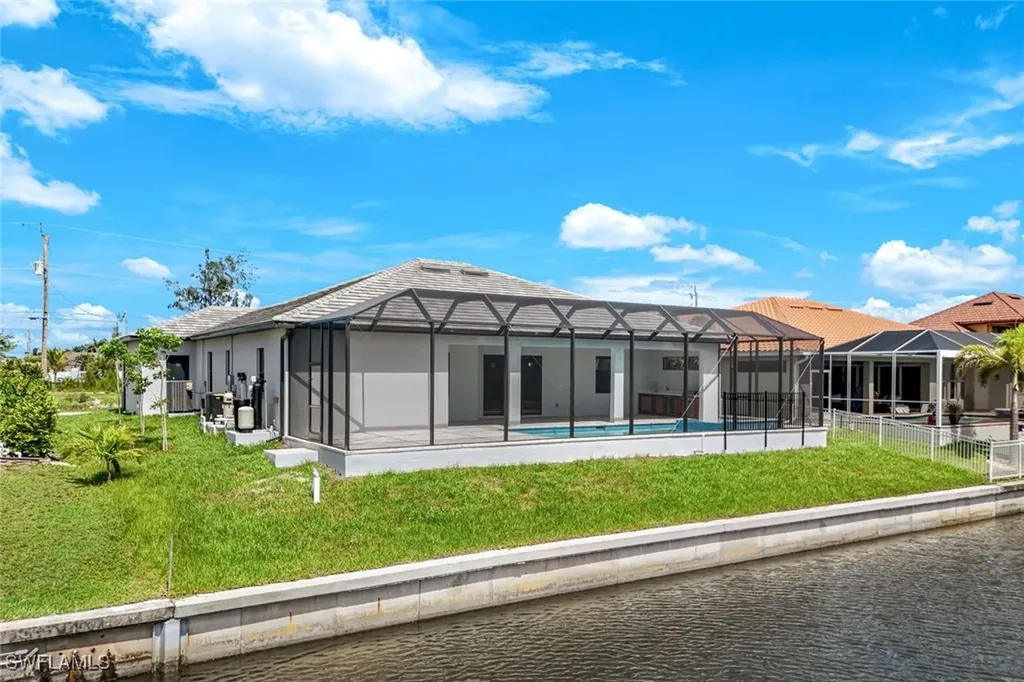 1613 NW 39th Avenue Cape Coral FL 33993