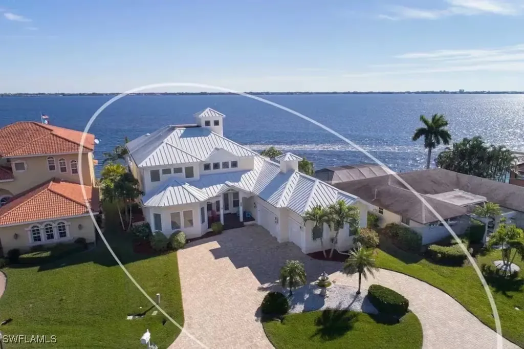 3107 SE 22nd Place Cape Coral FL 33904