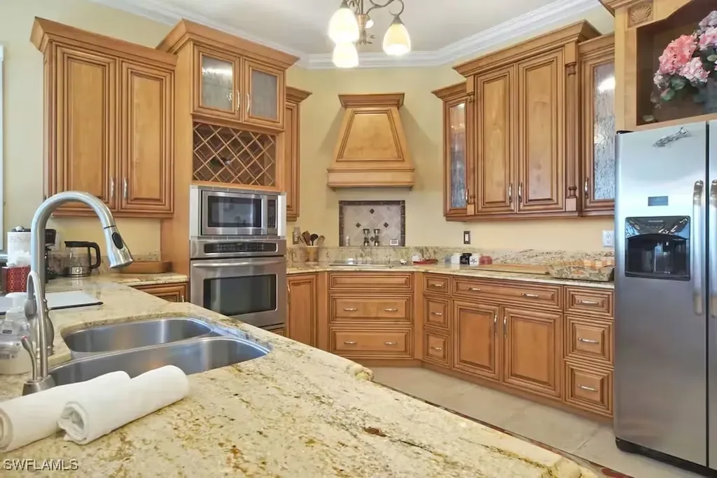 3107 SE 22nd Place Cape Coral FL 33904