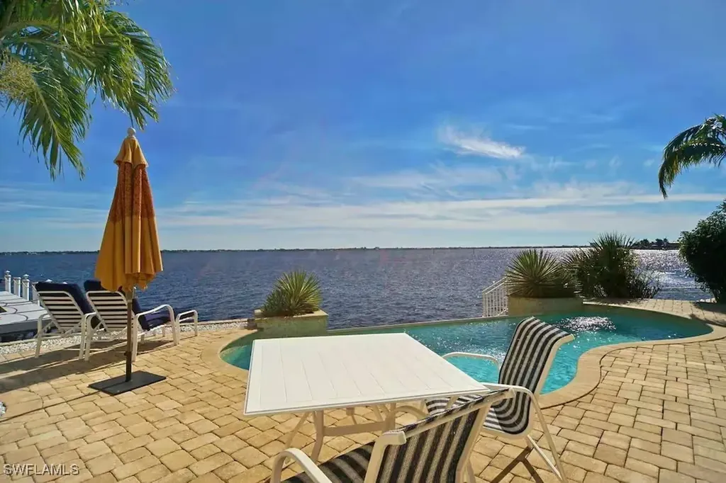 3107 SE 22nd Place Cape Coral FL 33904