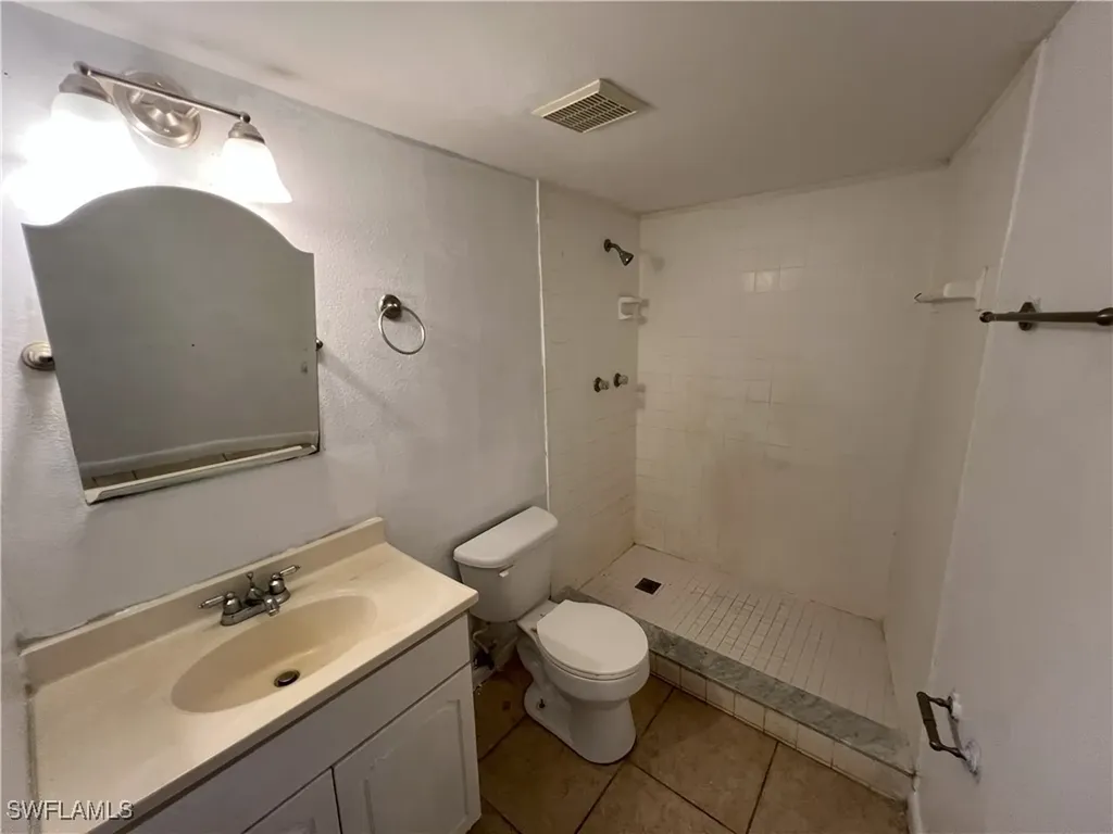 4290 Gulfstream Drive Naples FL 34112