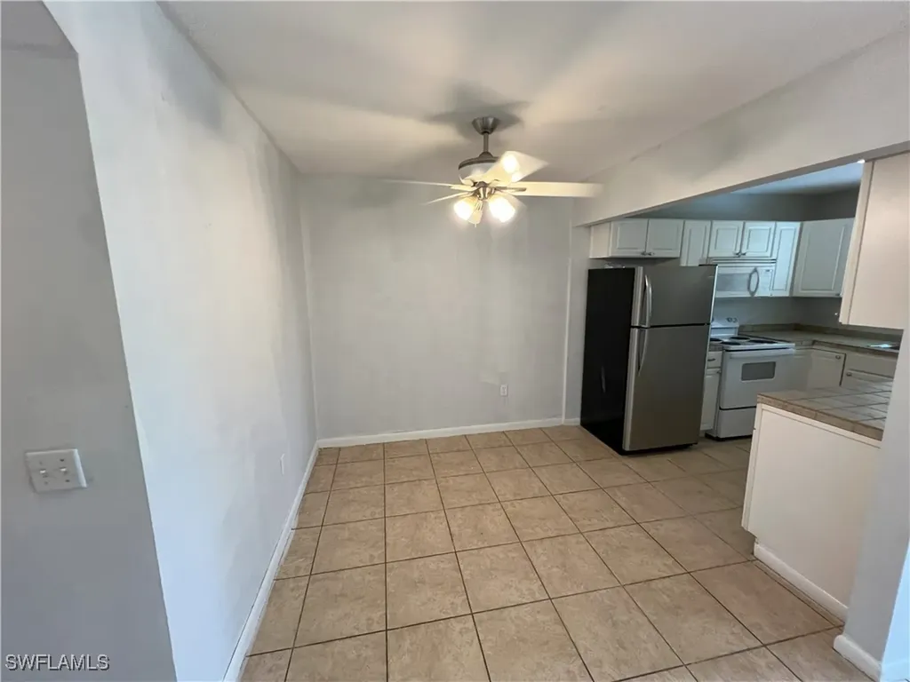 4290 Gulfstream Drive Naples FL 34112