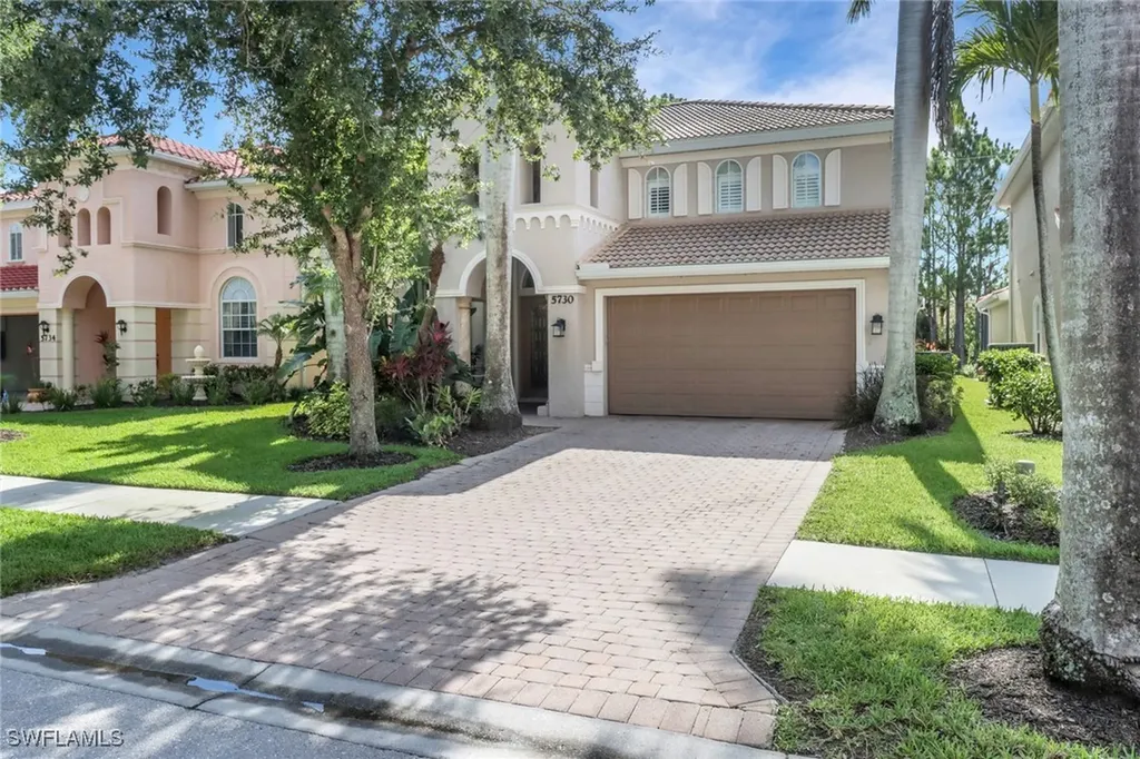 5730 Lago Villaggio Way Naples FL 34104