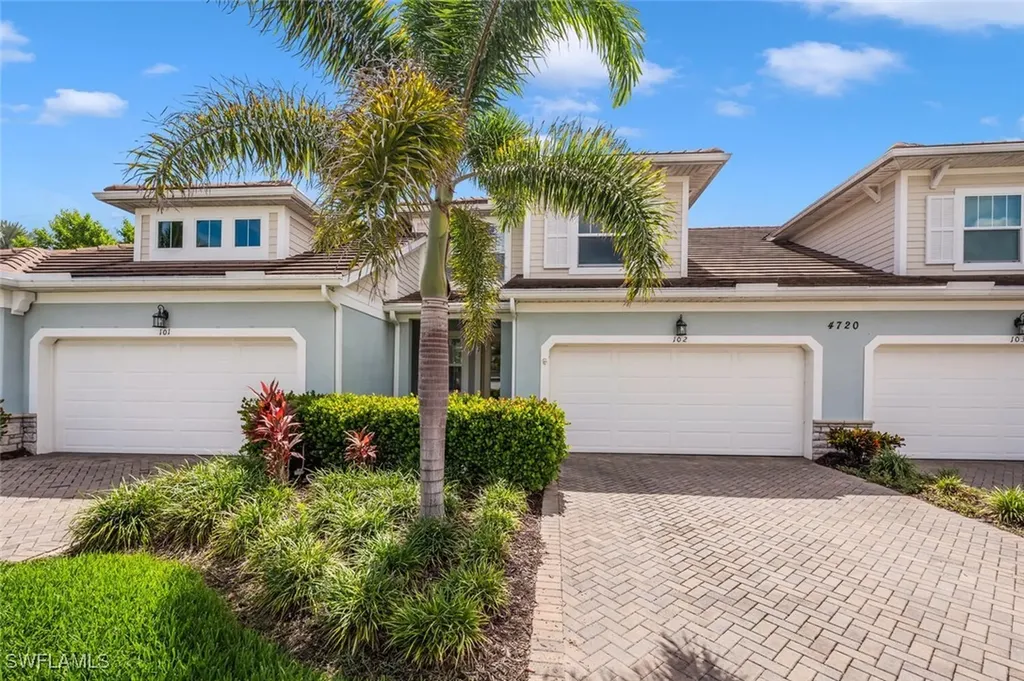 4720 Arboretum Circle Naples FL 34112