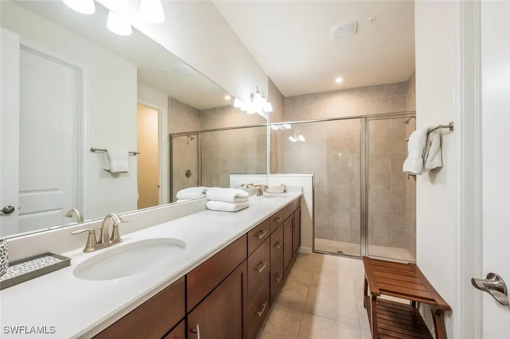 4720 Arboretum Circle Naples FL 34112