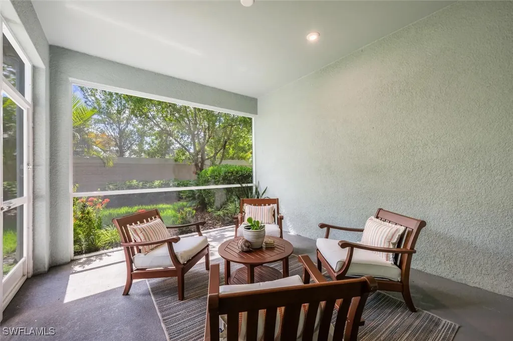 4720 Arboretum Circle Naples FL 34112
