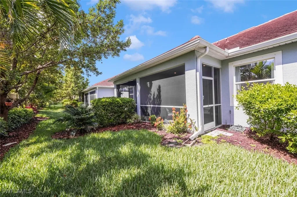 4720 Arboretum Circle Naples FL 34112