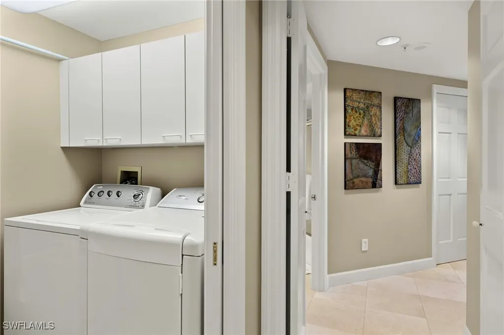 8990 Bay Colony Drive Naples FL 34108