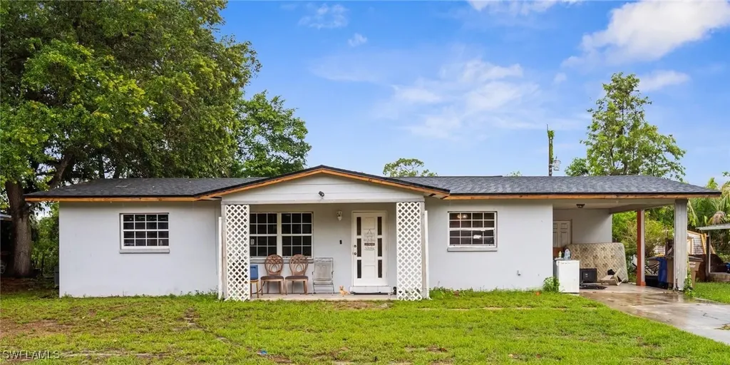 442 Muskegon Avenue Fort Myers FL 33905
