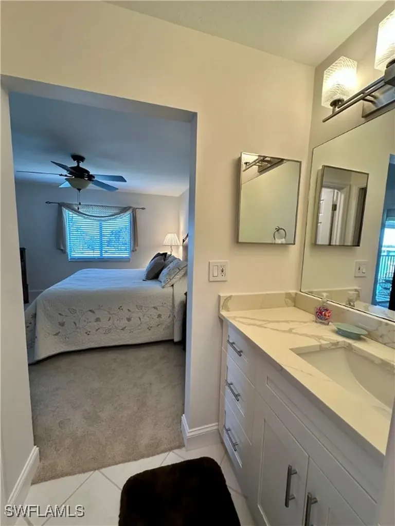 10686 Gulfshore Drive Naples FL 34108-3041