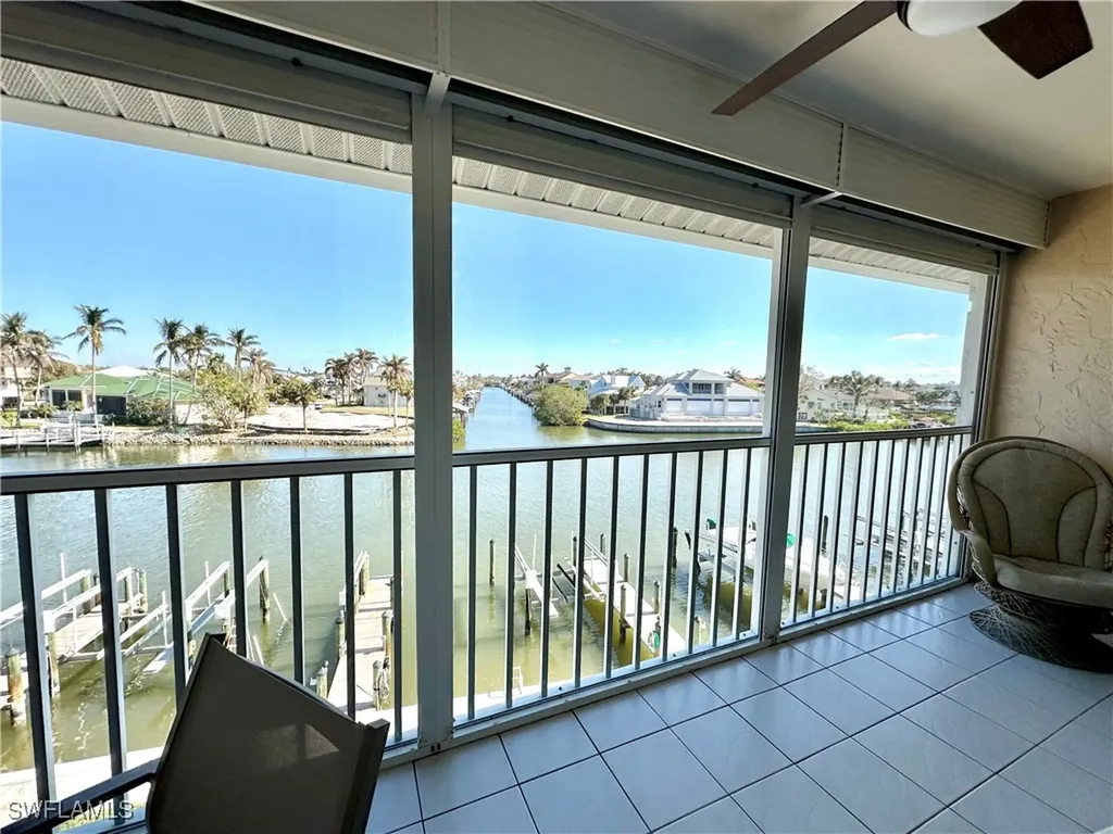 10686 Gulfshore Drive Naples FL 34108-3041