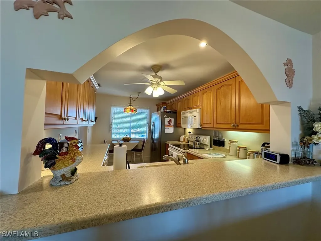 10686 Gulfshore Drive Naples FL 34108-3041