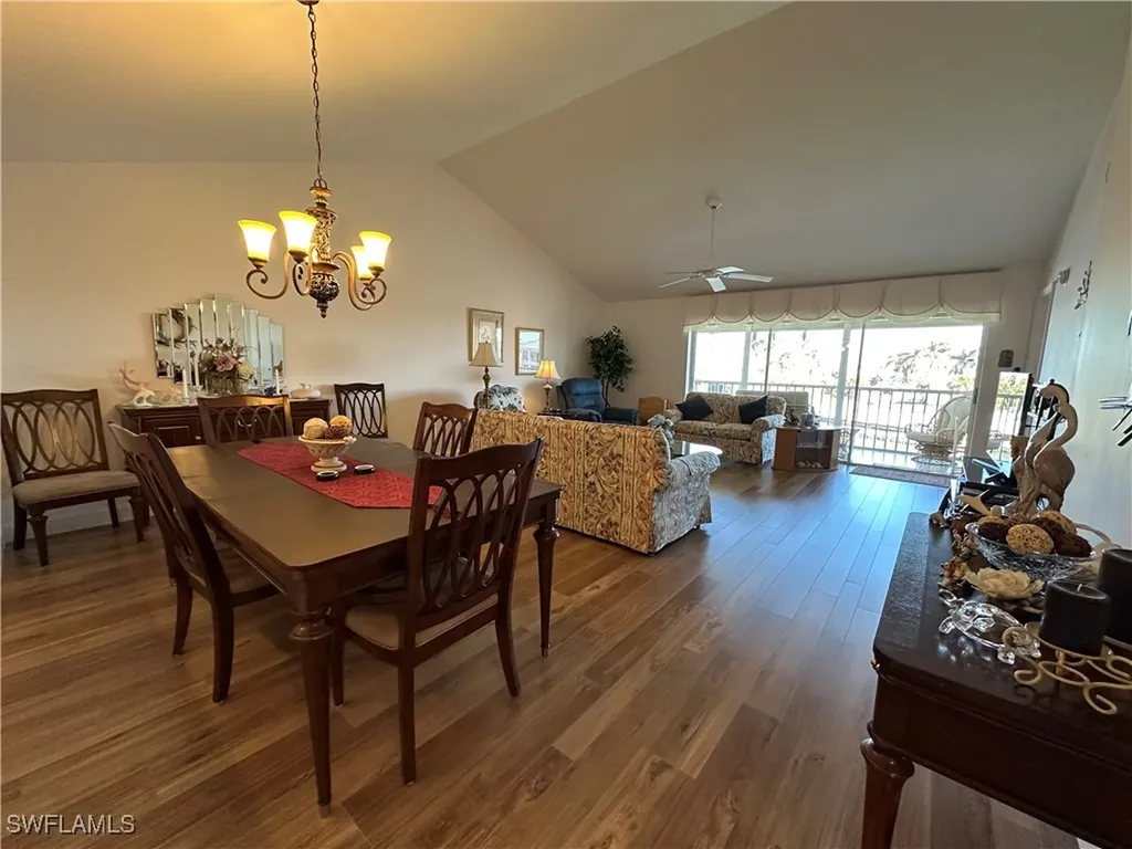 10686 Gulfshore Drive Naples FL 34108-3041