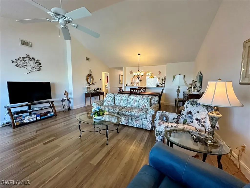 10686 Gulfshore Drive Naples FL 34108-3041