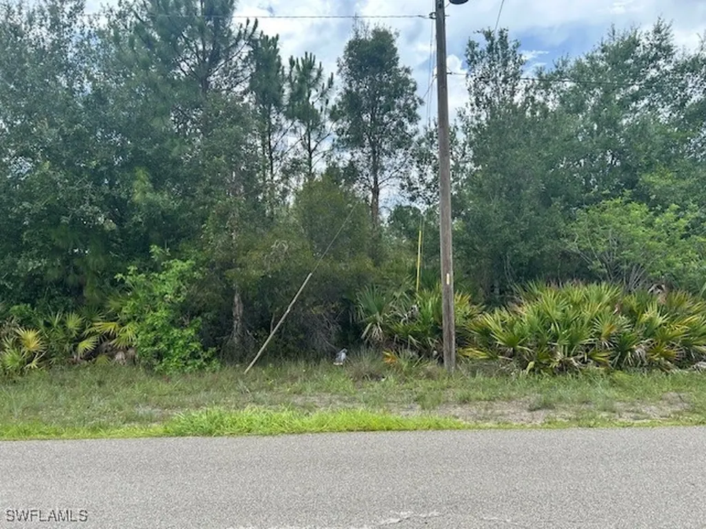 921 Robert Avenue Lehigh Acres FL 33936