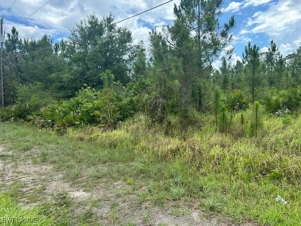921 Robert Avenue Lehigh Acres FL 33936