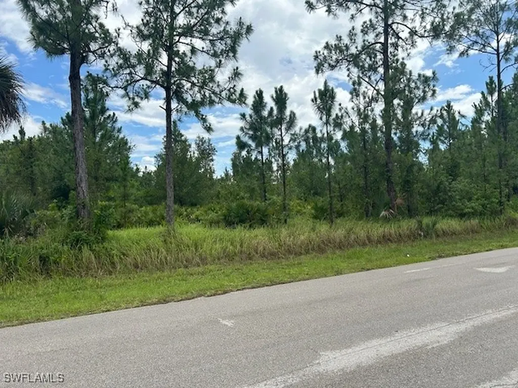 921 Robert Avenue Lehigh Acres FL 33936