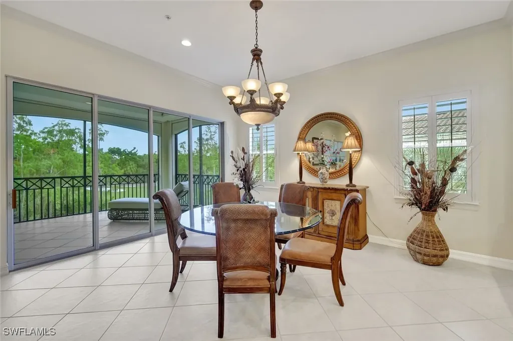 2830 Tiburon Boulevard E Naples FL 34109