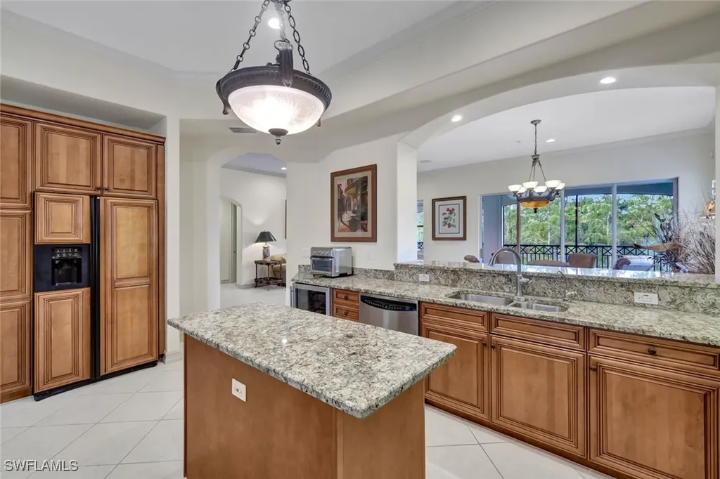 2830 Tiburon Boulevard E Naples FL 34109