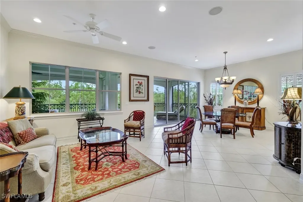 2830 Tiburon Boulevard E Naples FL 34109