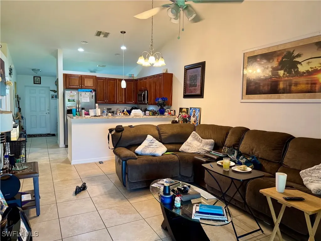 519/521 SE 6th Terrace Cape Coral FL 33990