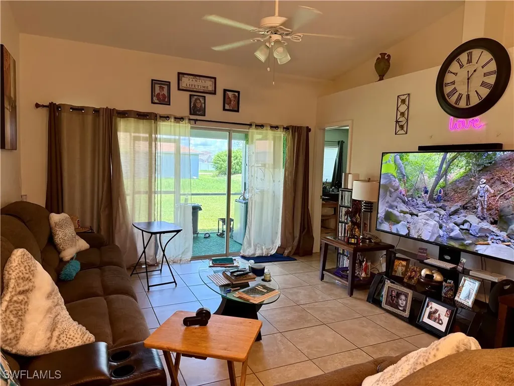 519/521 SE 6th Terrace Cape Coral FL 33990