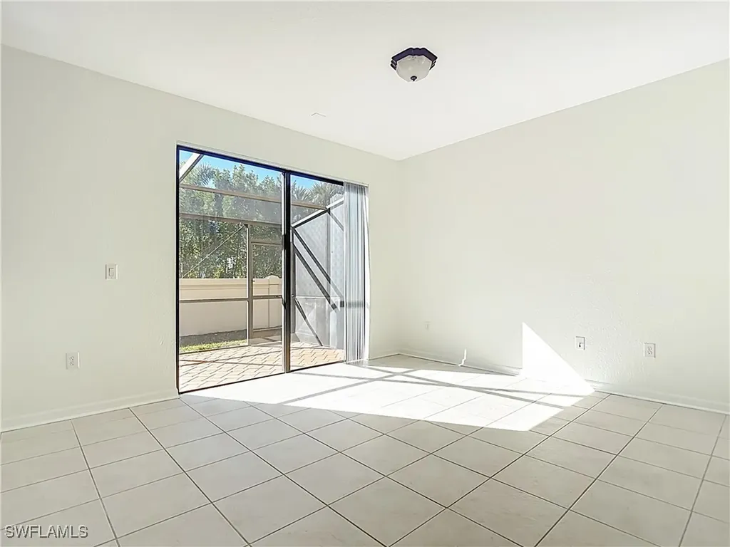 7376 Bristol Circle Naples FL 34120