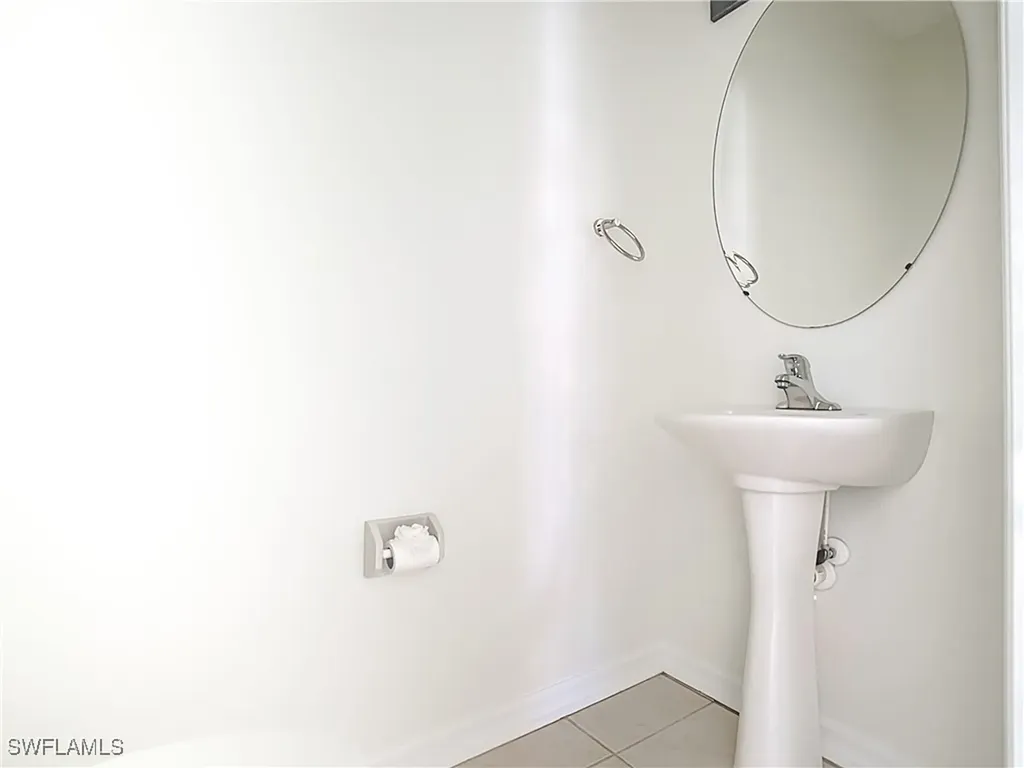 7376 Bristol Circle Naples FL 34120