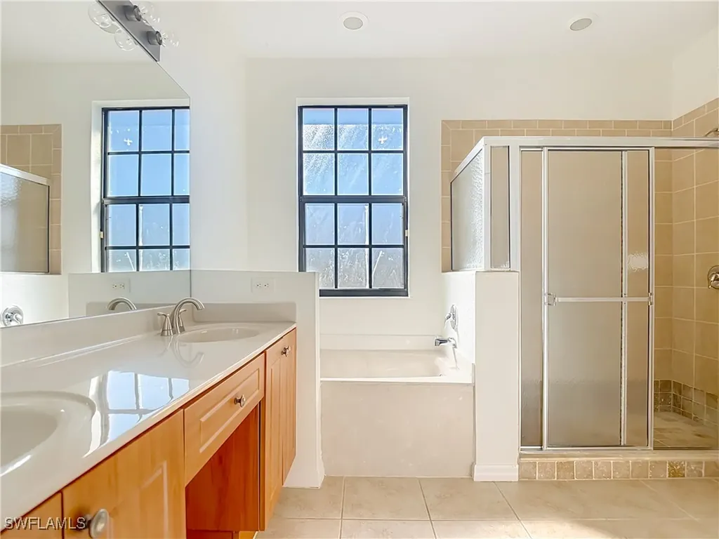 7376 Bristol Circle Naples FL 34120