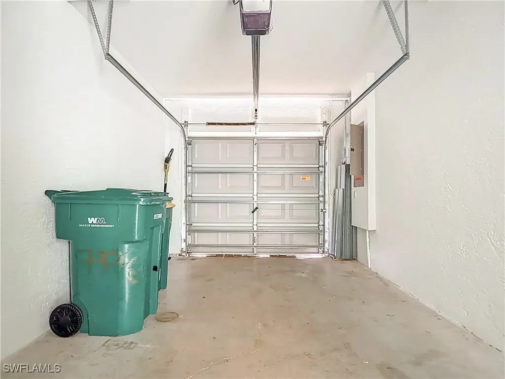 7376 Bristol Circle Naples FL 34120