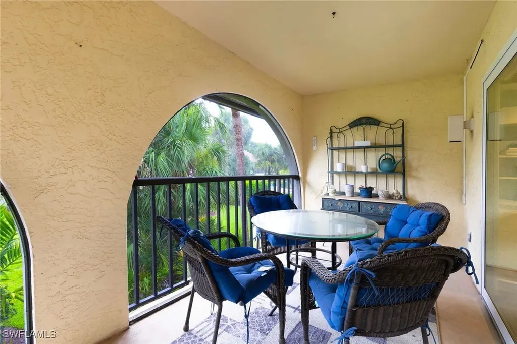 3360 10th Street N Naples FL 34103