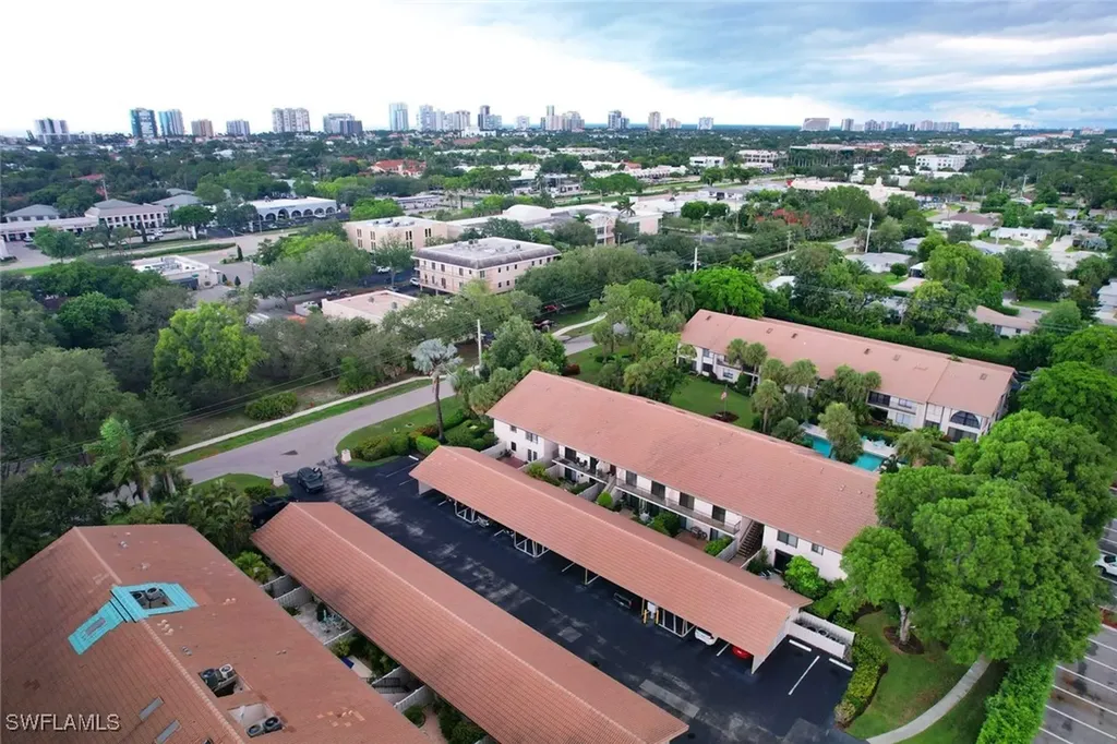 3360 10th Street N Naples FL 34103
