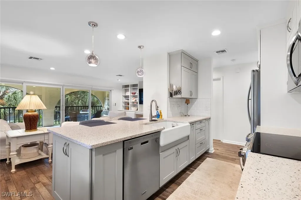 3360 10th Street N Naples FL 34103