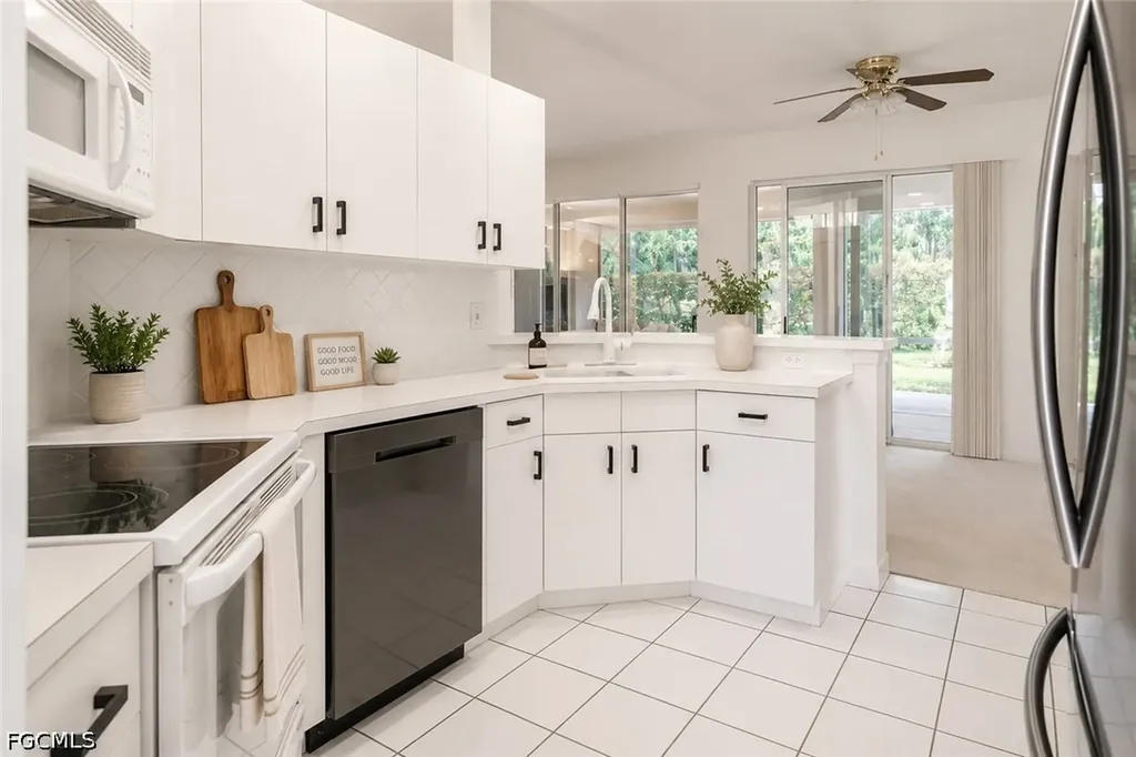 11302 Lakeland Circle Fort Myers FL 33913